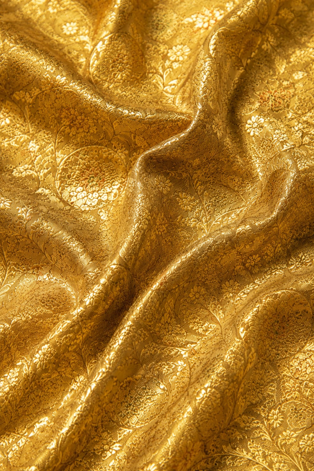 Banarasi Brocade Saree weaving and design