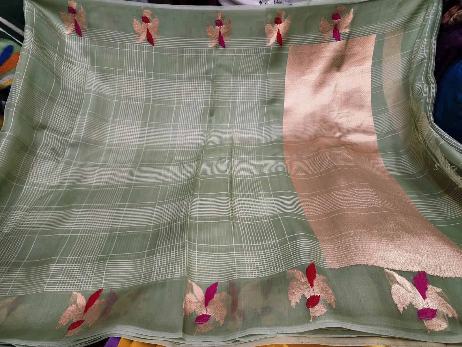 Pure Handwoven Kora Organza Saree - Look 11 - Detail View 2 Pure Handwoven Kora Organza Saree - Look 11 - Detail View 2 | Shri Geeta Sarees