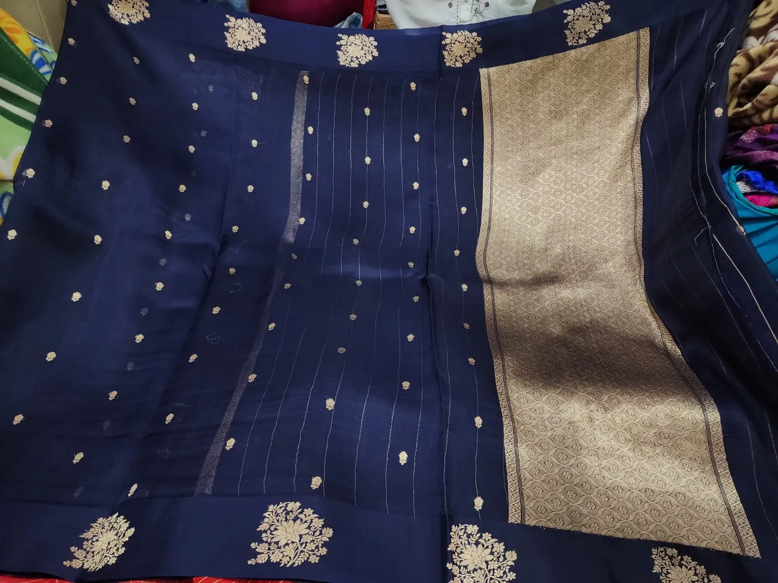 Pure Handwoven Kora Organza Saree - Look 20 - Detail View 3 Pure Handwoven Kora Organza Saree - Look 20 - Detail View 3 | Shri Geeta Sarees