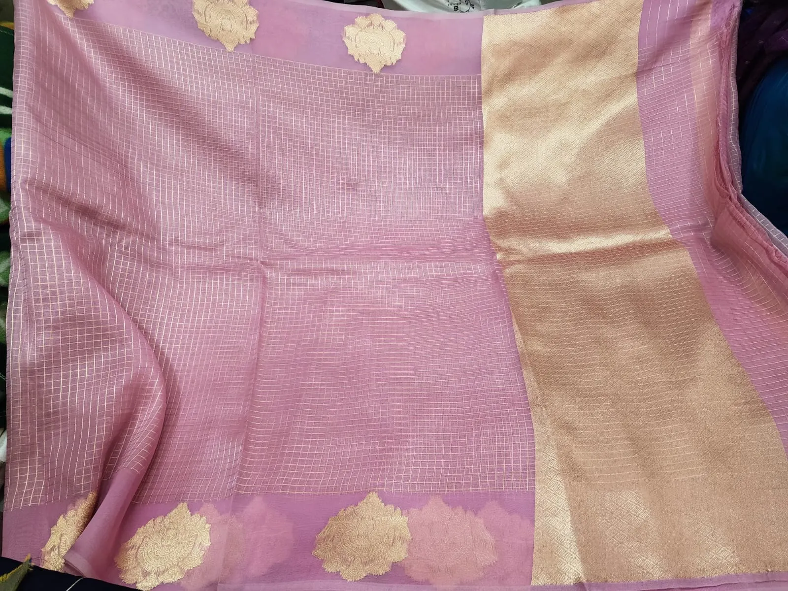 Pure Handwoven Kora Organza Saree - Look 27 - Detail View 2 Pure Handwoven Kora Organza Saree - Look 27 - Detail View 2 | Shri Geeta Sarees