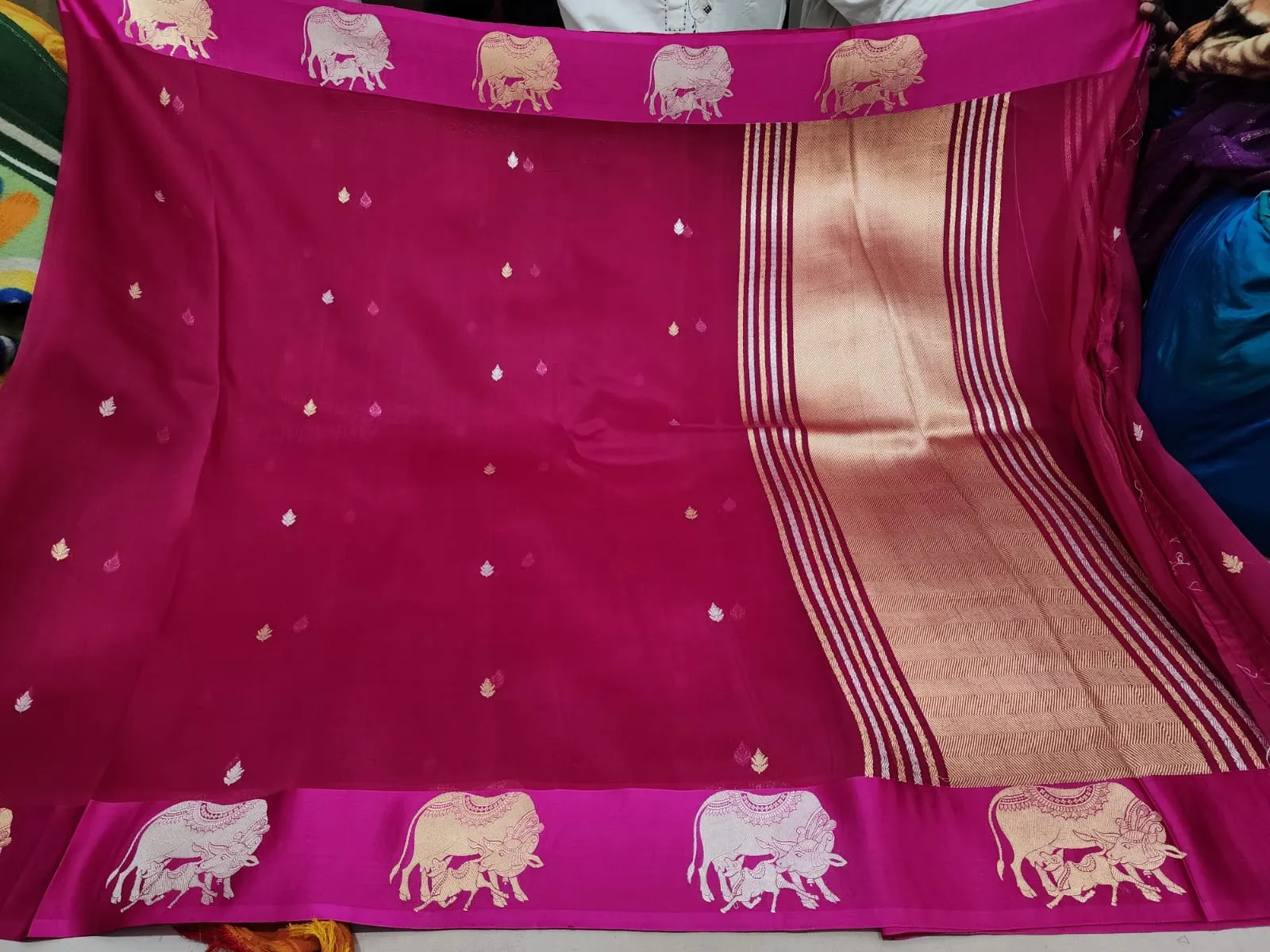 Pure Handwoven Kora Organza Saree - Look 14 - Detail View 2 | Shri Geeta Sarees