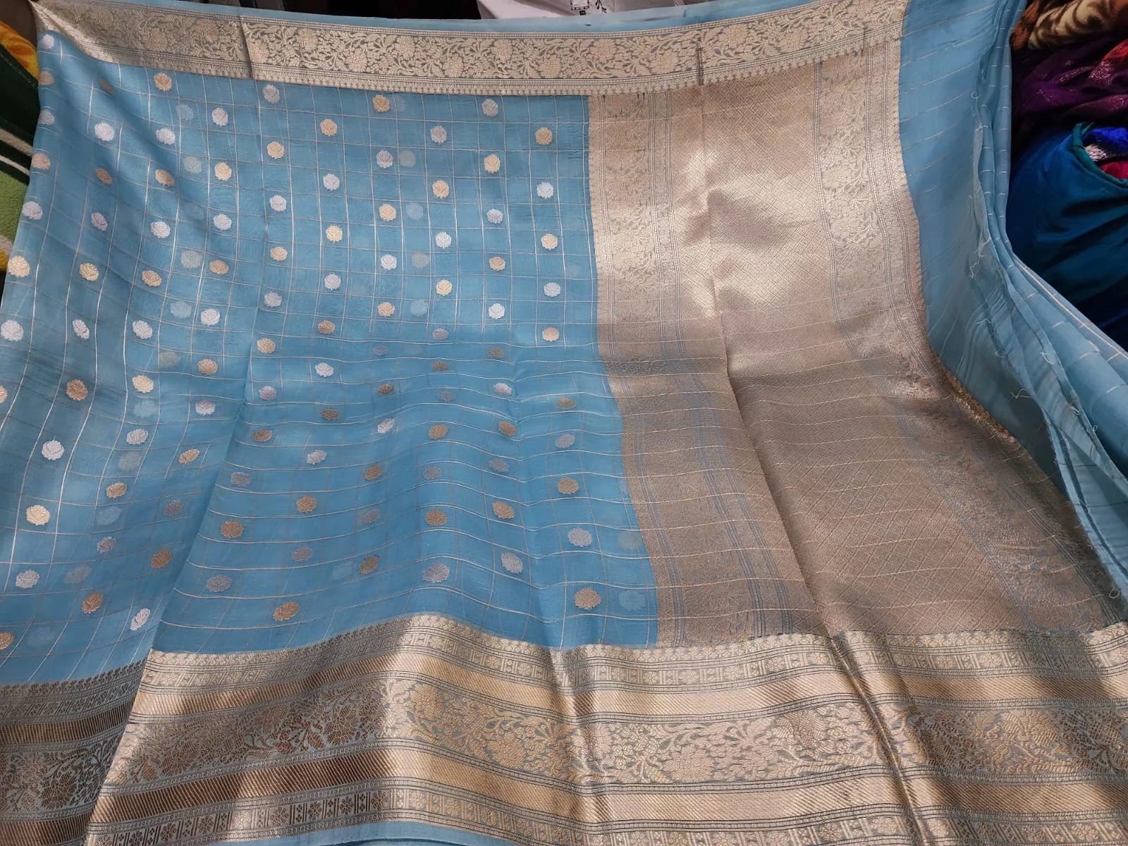 Pure Handwoven Kora Organza Saree - Look 18 - Detail View 2 | Shri Geeta Sarees