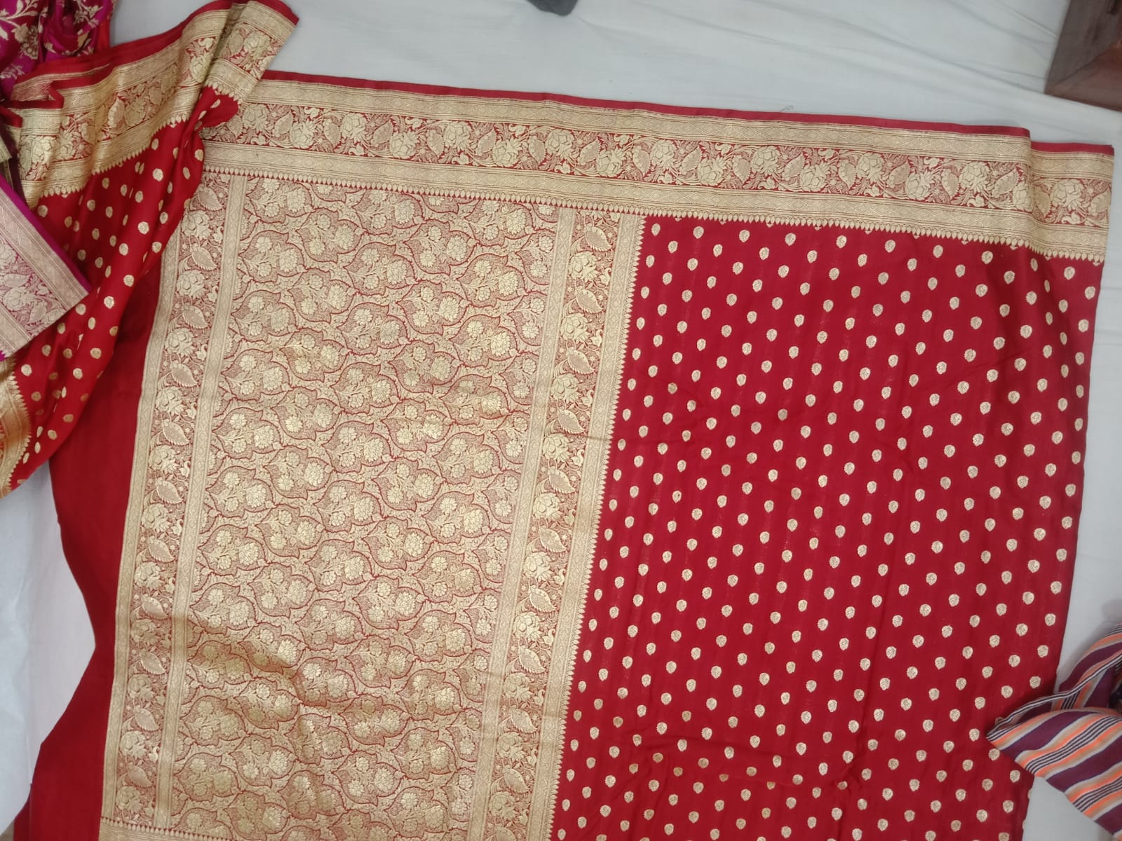 Pure Handwoven Silk Katan Saree - Look 25 - Detail View 2 Pure Handwoven Silk Katan Saree - Look 25 - Detail View 2 | Shri Geeta Sarees