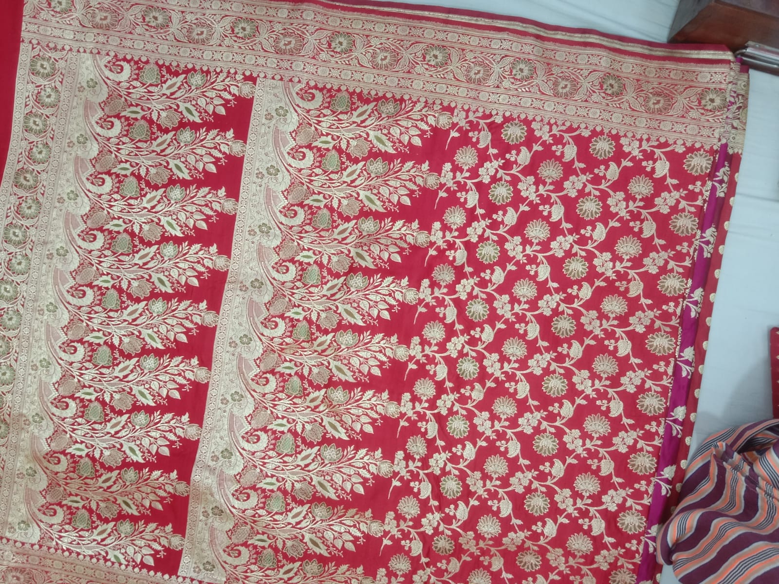 Pure Handwoven Silk Katan Saree - Look 35 - Detail View 2 Pure Handwoven Silk Katan Saree - Look 35 - Detail View 2 | Shri Geeta Sarees