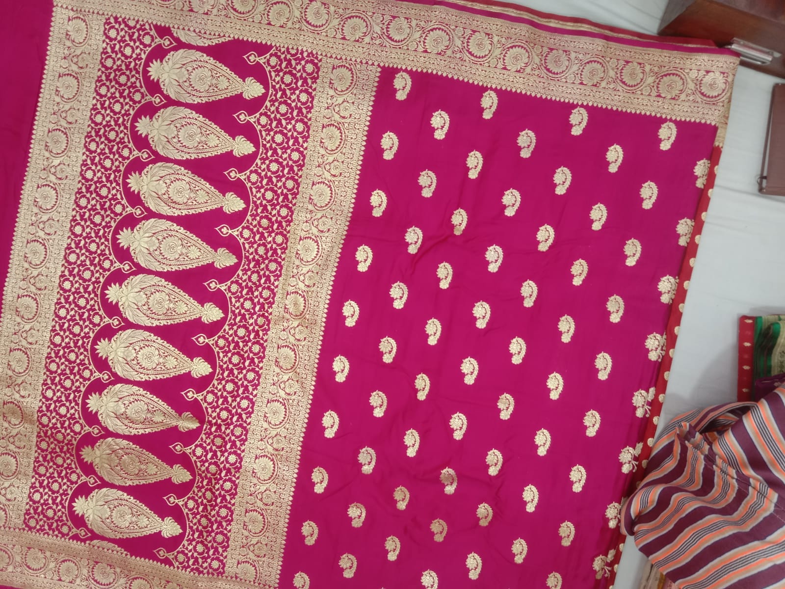 Pure Handwoven Silk Katan Saree - Look 39 - Detail View 2 Pure Handwoven Silk Katan Saree - Look 39 - Detail View 2 | Shri Geeta Sarees