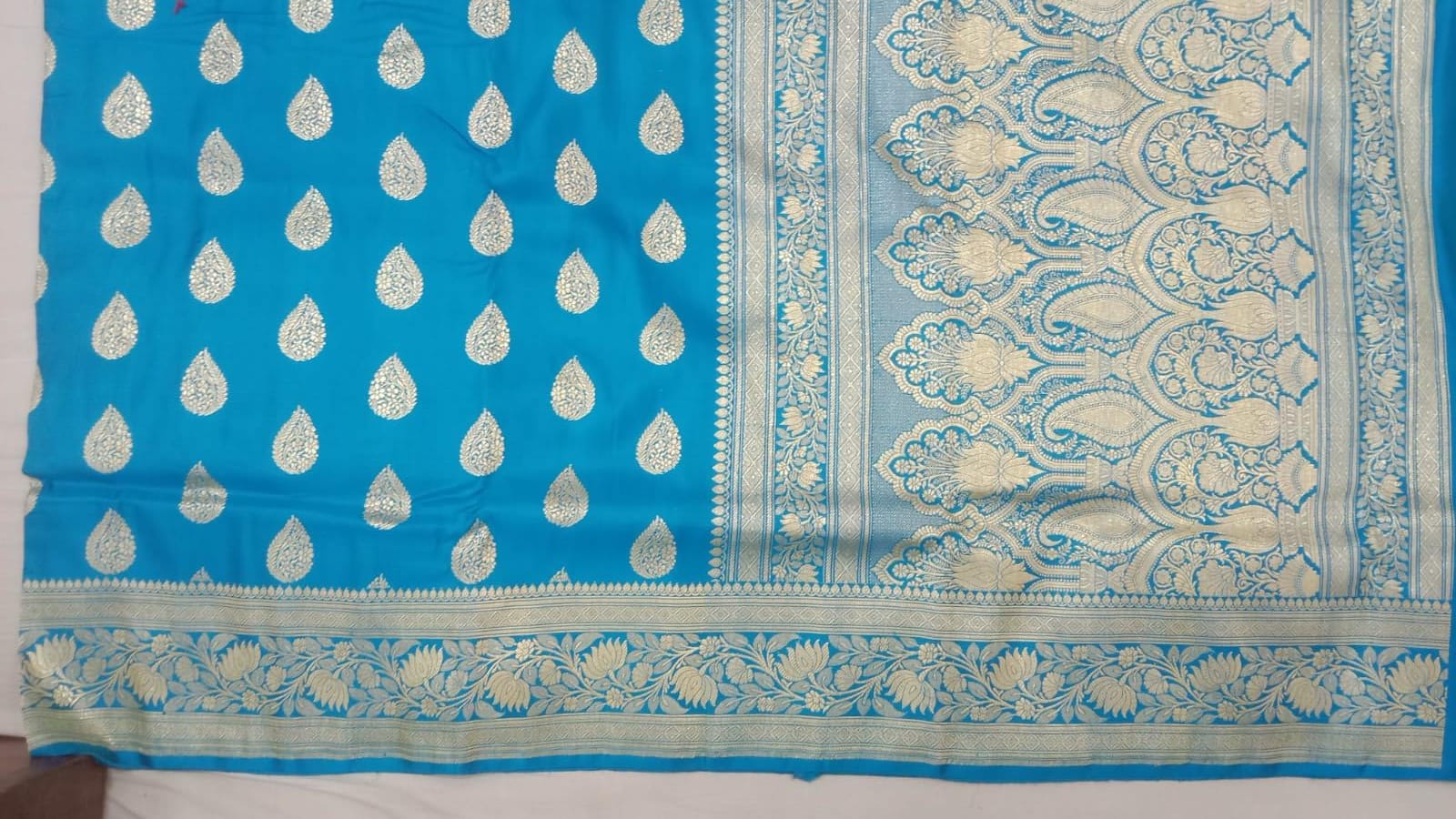 Pure Handwoven Silk Katan Saree - Look 55 - Detail View 2 | Shri Geeta Sarees