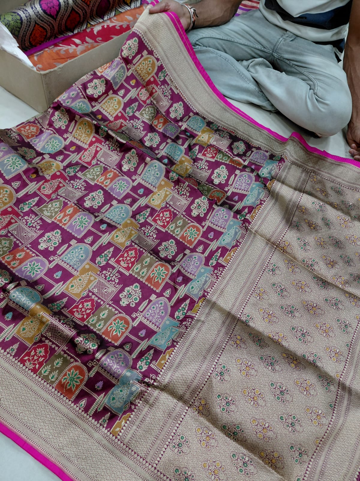 Pure Rangkat Katan Silk Saree - Look 5 - Detail View 2 | Shri Geeta Sarees