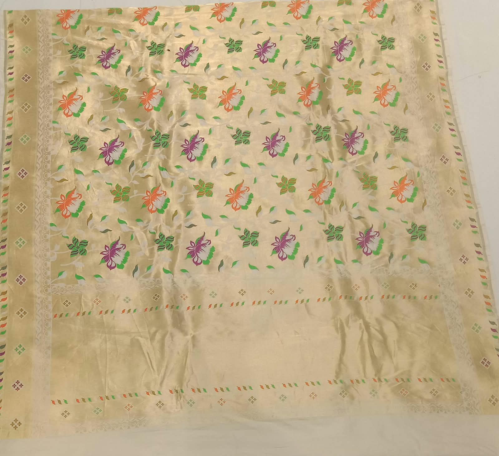 Pure Handwoven Silk Katan Saree - Look 66 - Detail View 2 | Shri Geeta Sarees