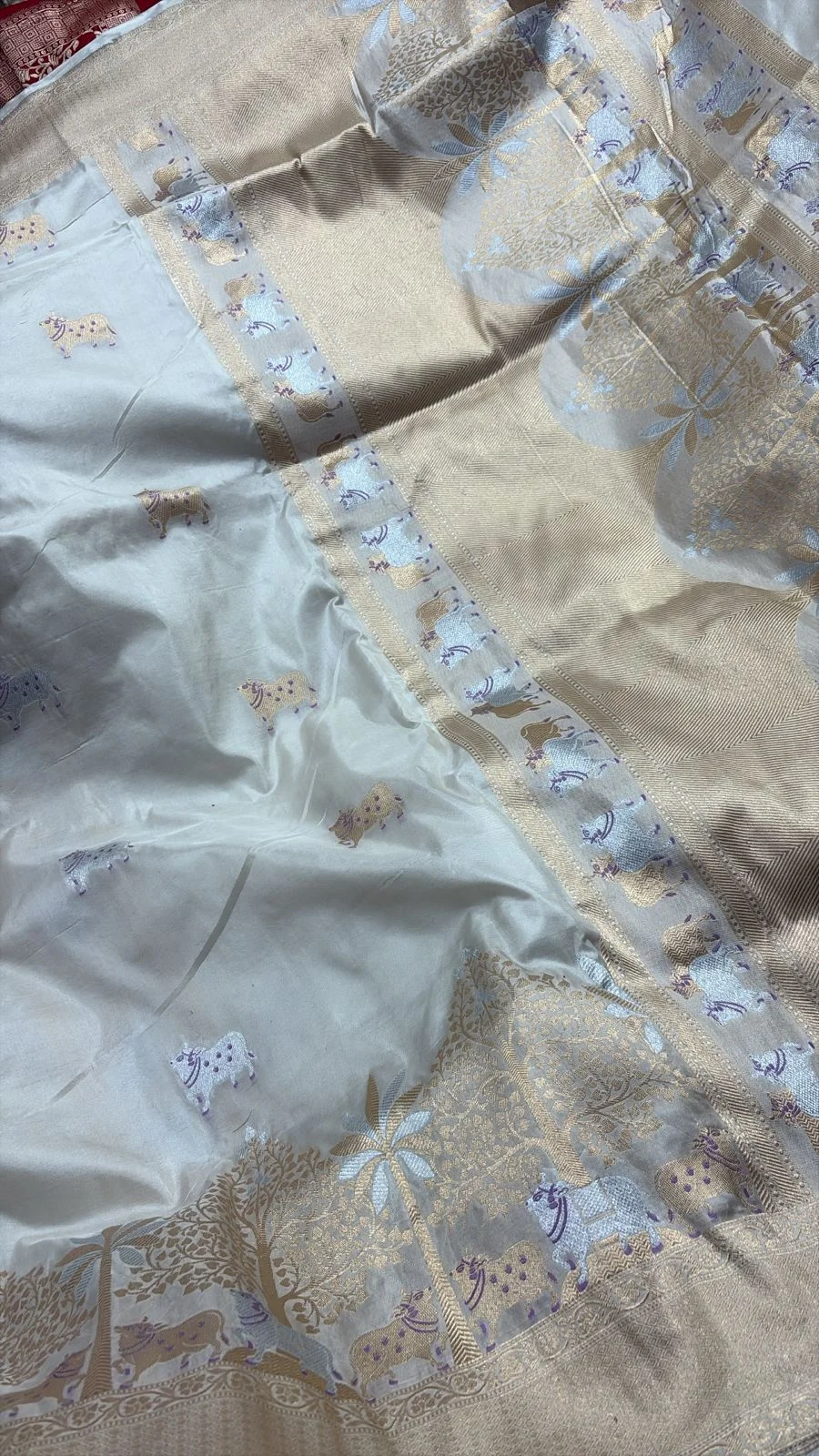 Powder Blue Animal Motif Saree - Detail View 2 Powder Blue Animal Motif Saree - Detail View 2 | Shri Geeta Sarees