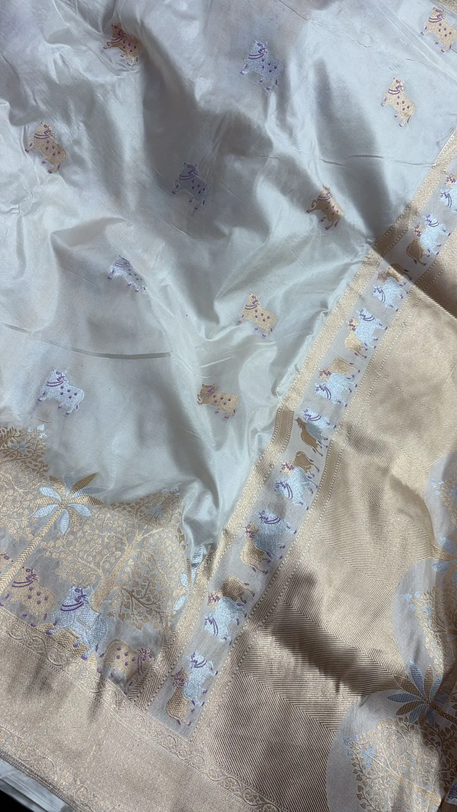 Powder Blue Animal Motif Saree - Detail View 3 Powder Blue Animal Motif Saree - Detail View 3 | Shri Geeta Sarees